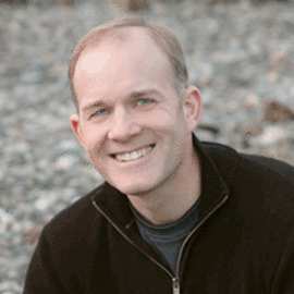 Gary Thomas Headshot