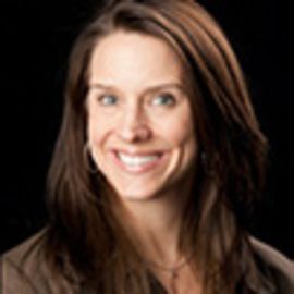 Genifer Murray Headshot