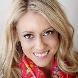 Nicole Curtis Headshot