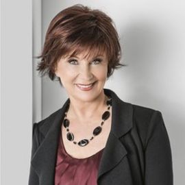Janet Evanovich Headshot